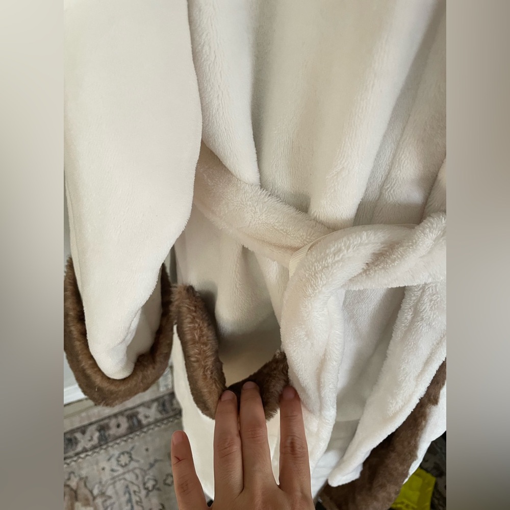 Luxury Robe Women’s Bathrobe S/M Ultra Soft | Elegance and Winter Comfort - Picture 7 of 12